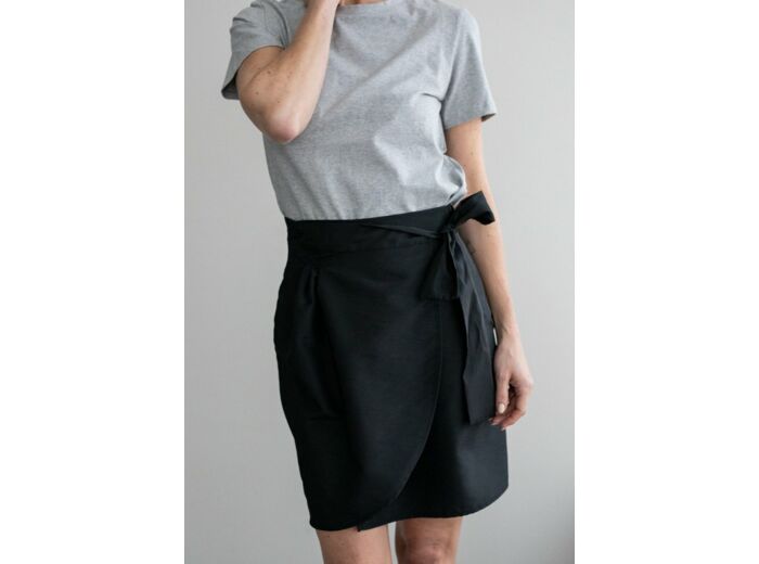 TAFT SKIRT BLACK (XS/S)